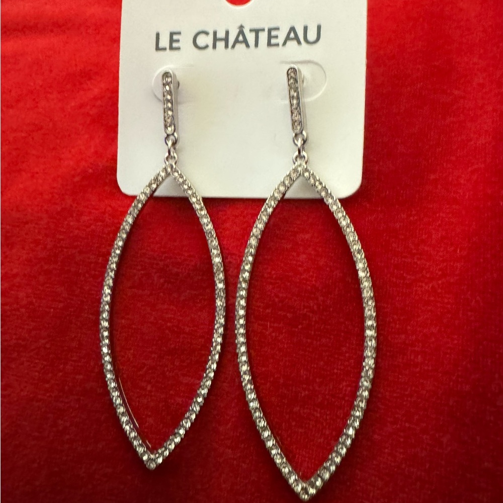 Brand new Le chateau Rhinestone wedding earri…